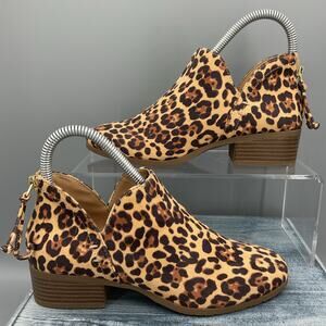 NEW Kenneth Cole Women’s Side Skip Booties Brown Size 5